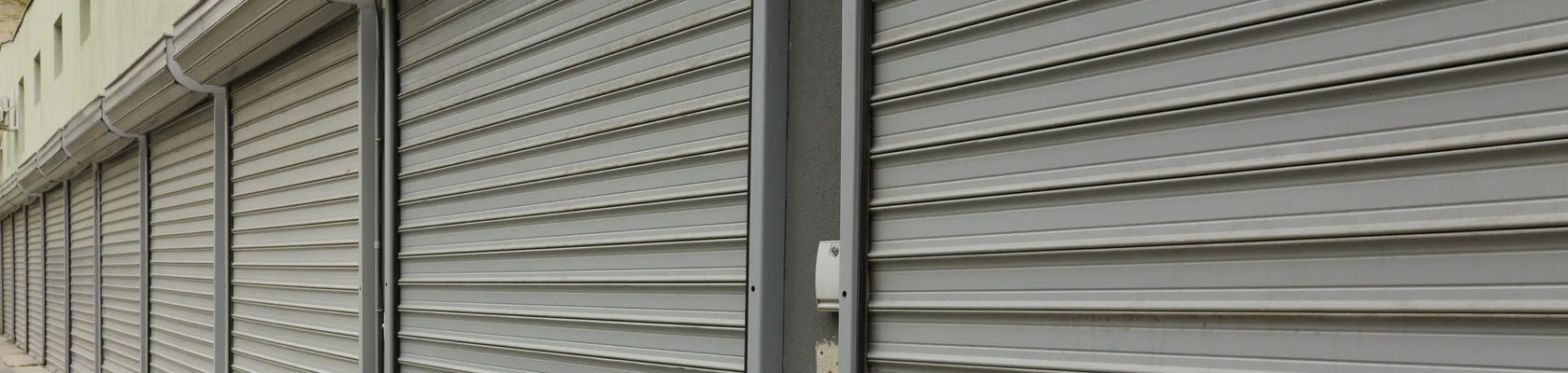 persianas metalicas horizontal - Persianas Gelida - Instalación y Reparación Local y Casa