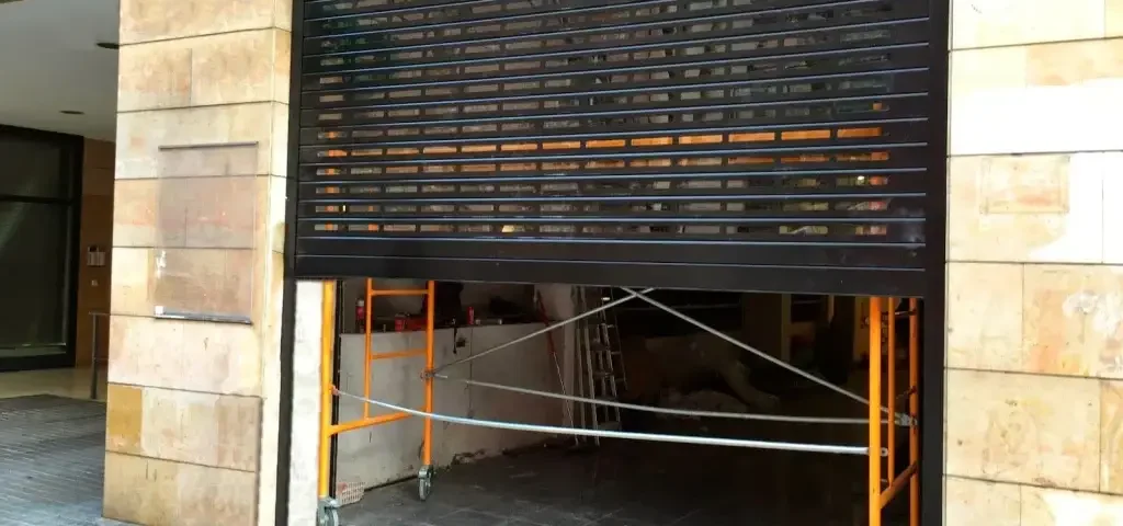 Reparacion persianas Barcelona precios economico 1024x480 - Reparación persianas Barcelona precios económicos!