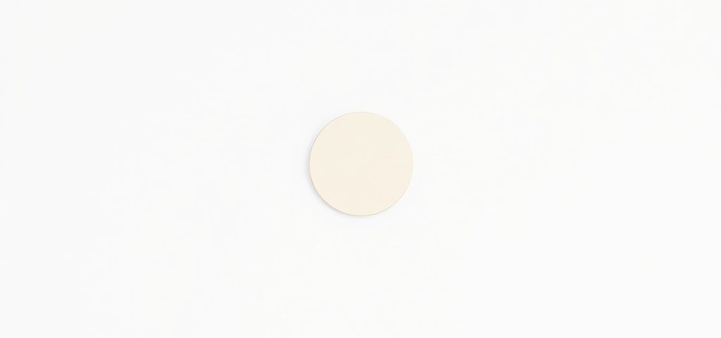 Composición Bauhaus con círculo y rectángulo en blanco, simbolizando claridad; proveedores confiables de persianas metálicas en Barcelona.