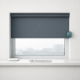 Composición geométrica con ventana, persiana gris y módulo motor teal; ideal para empresas que ofrecen la mejor instalación de persianas automáticas en Hospitalet.