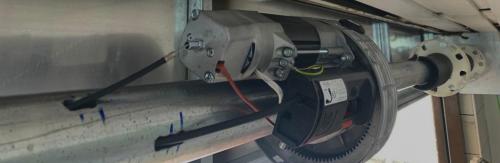 Nosotros 2 - Eje Persiana