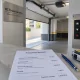 Presupuesto legible junto a puerta seccional; Busco un proveedor para instalar puertas de garaje en Hospitalet Donde puedo contratar servicios