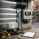 Persiana metu00e1lica galvanizada con herramientas de mantenimiento en Hospitalet; Que servicios de persianas metalicas son mas recomendados en Hospitalet de Llobregat